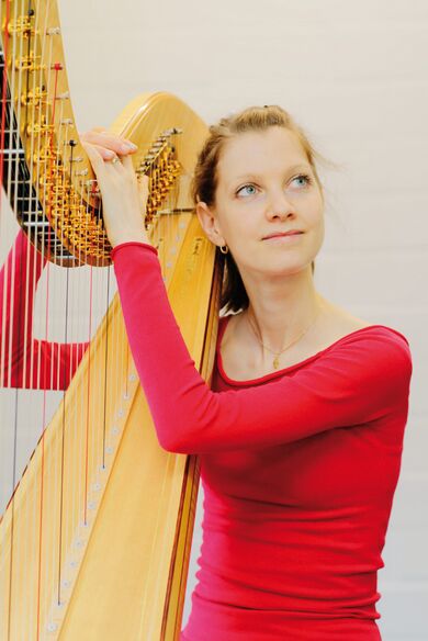 Julia Gollner, Harfe